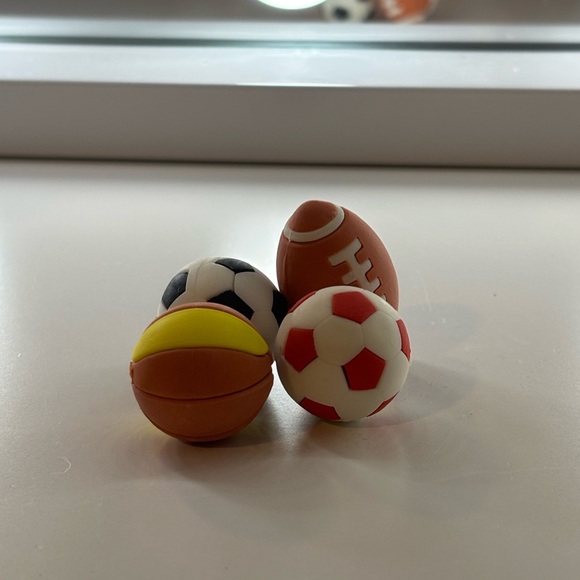cute molang eraser sports play set - Picture 3 of 4
